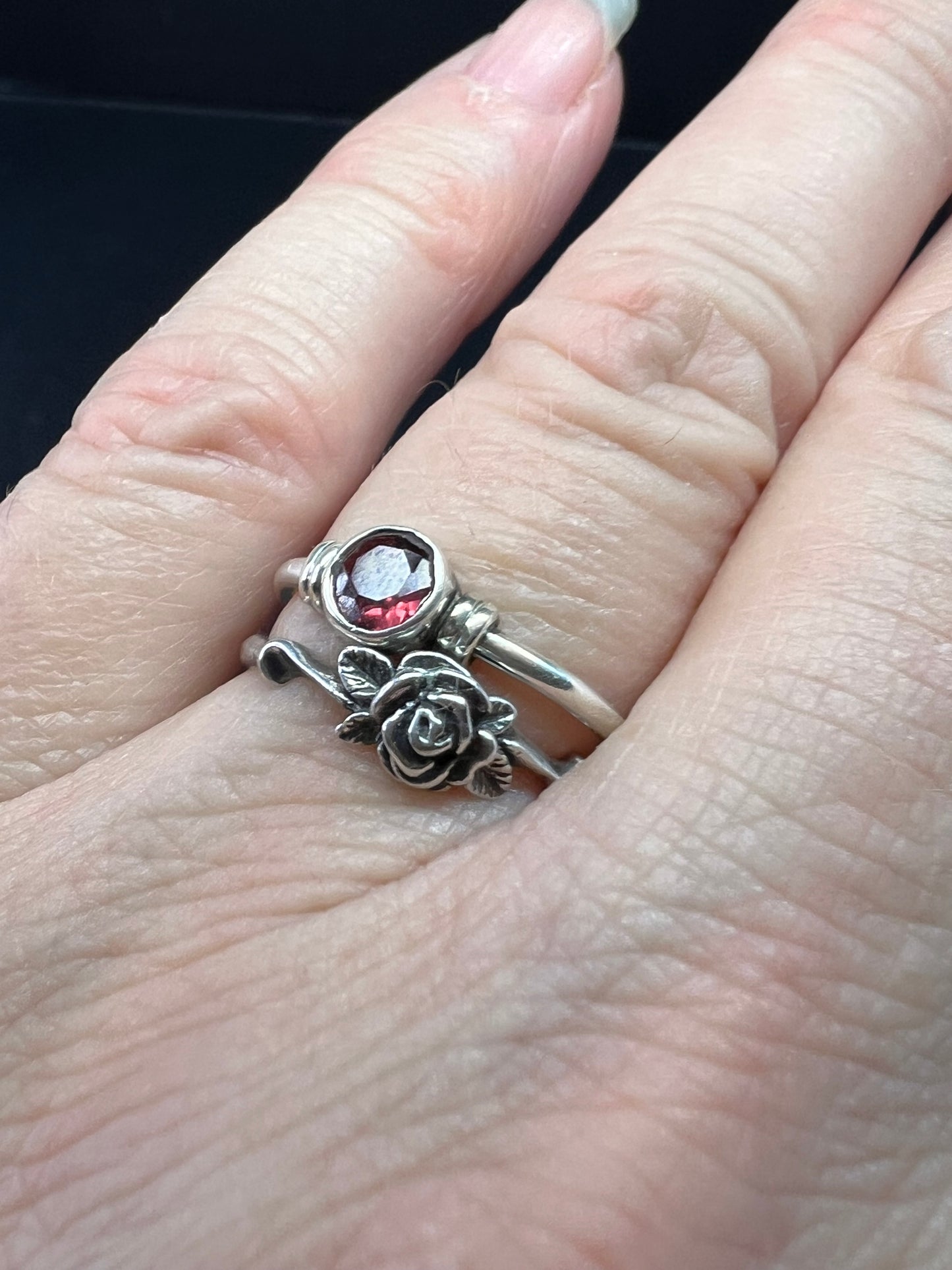 Vintage sterling silver garnet solitaire garnet ring size 7.5