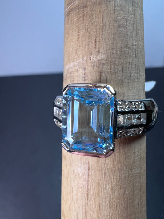 Blue and white topaz sterling ring size 9