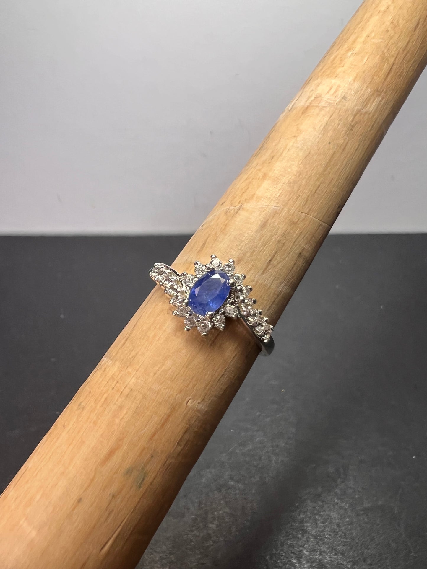 Blue sapphire and zircon ring in platinum over sterling silver size 7 *NEW*