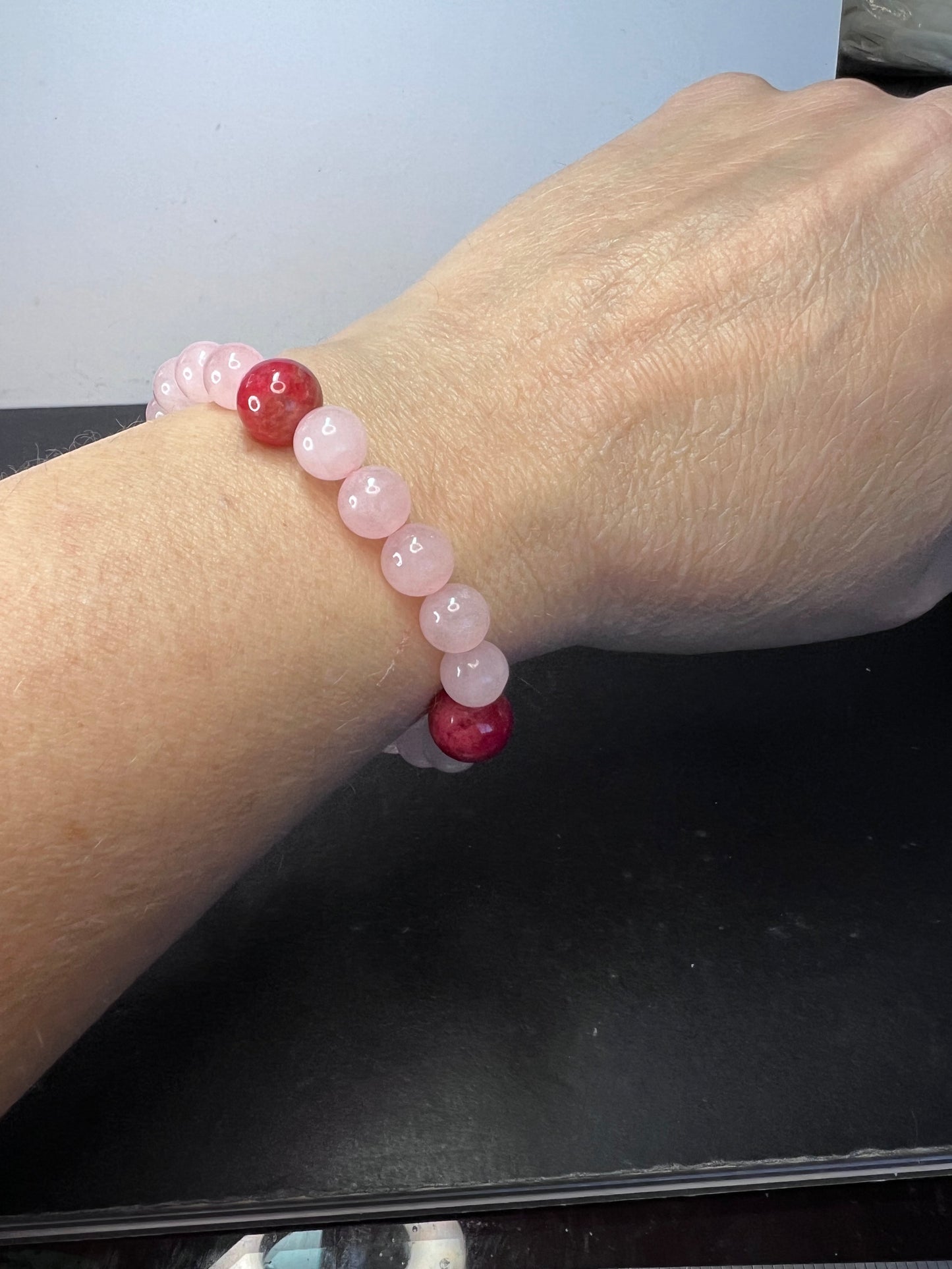 Rose quartz and gemmy rhodonite stretch cord 7 inch bracelet