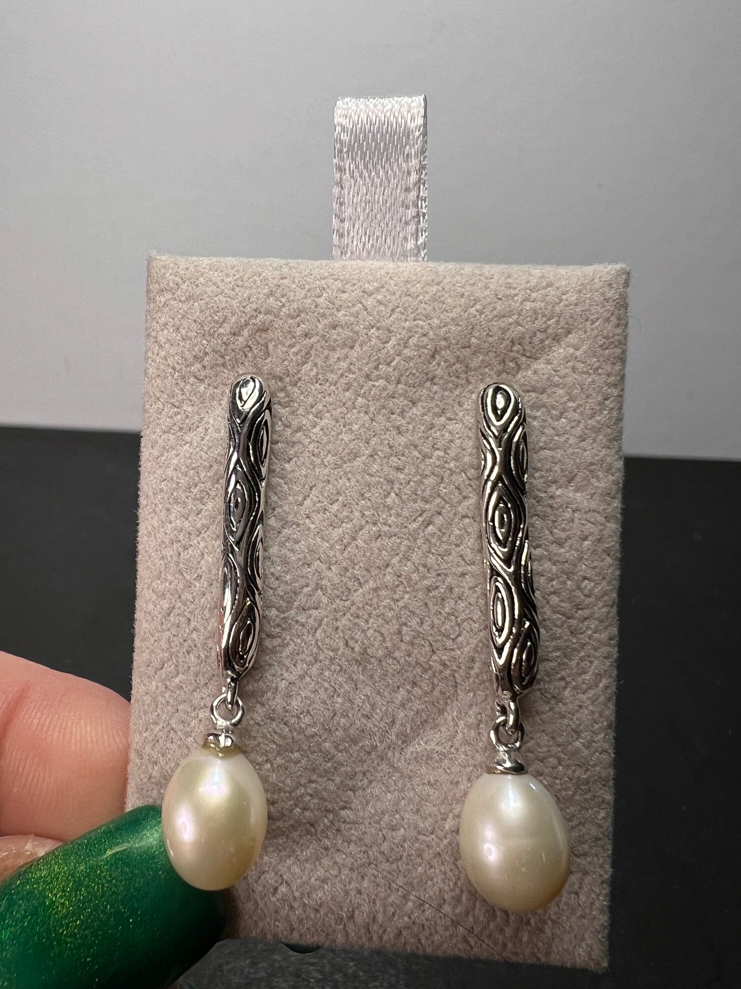 Thai sterling silver freshwater pearl drop earrings