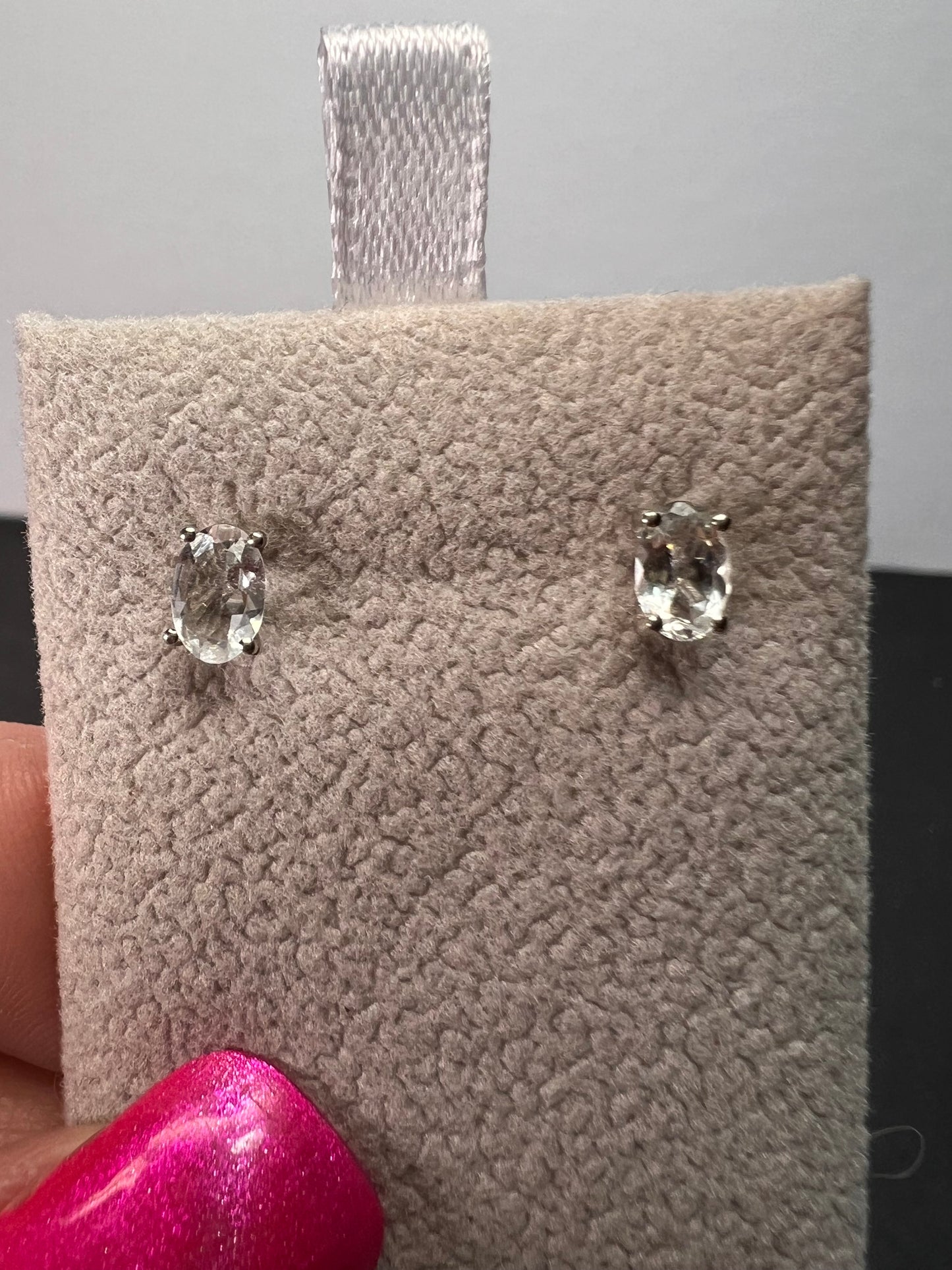 Goshenite solitaire stud earrings in platinum over sterling silver *NEW*