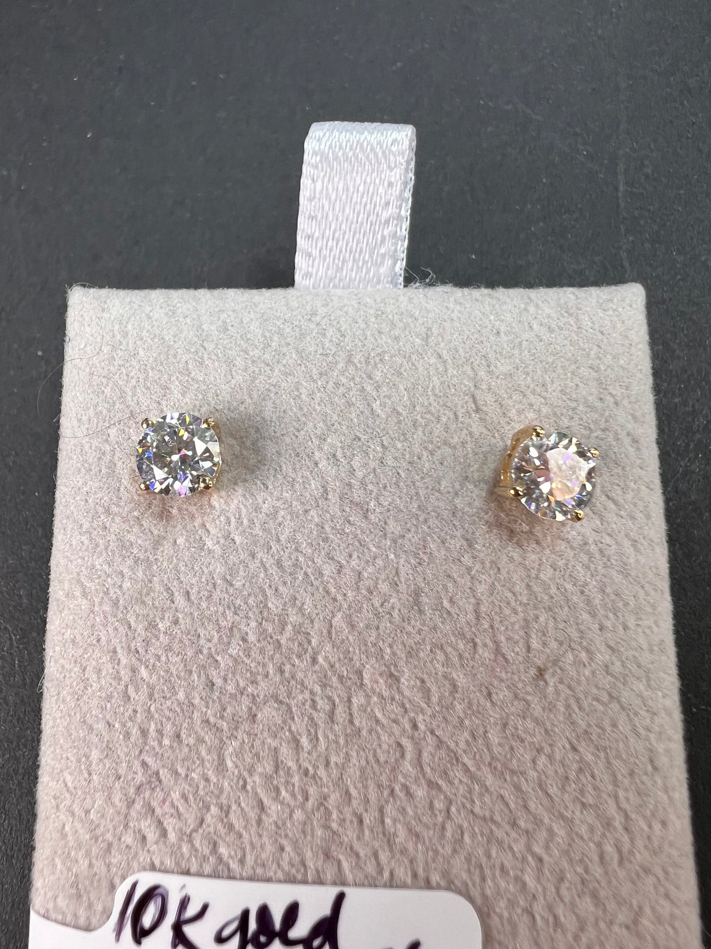 10k yellow gold moissanite stud earrings 4.8mm