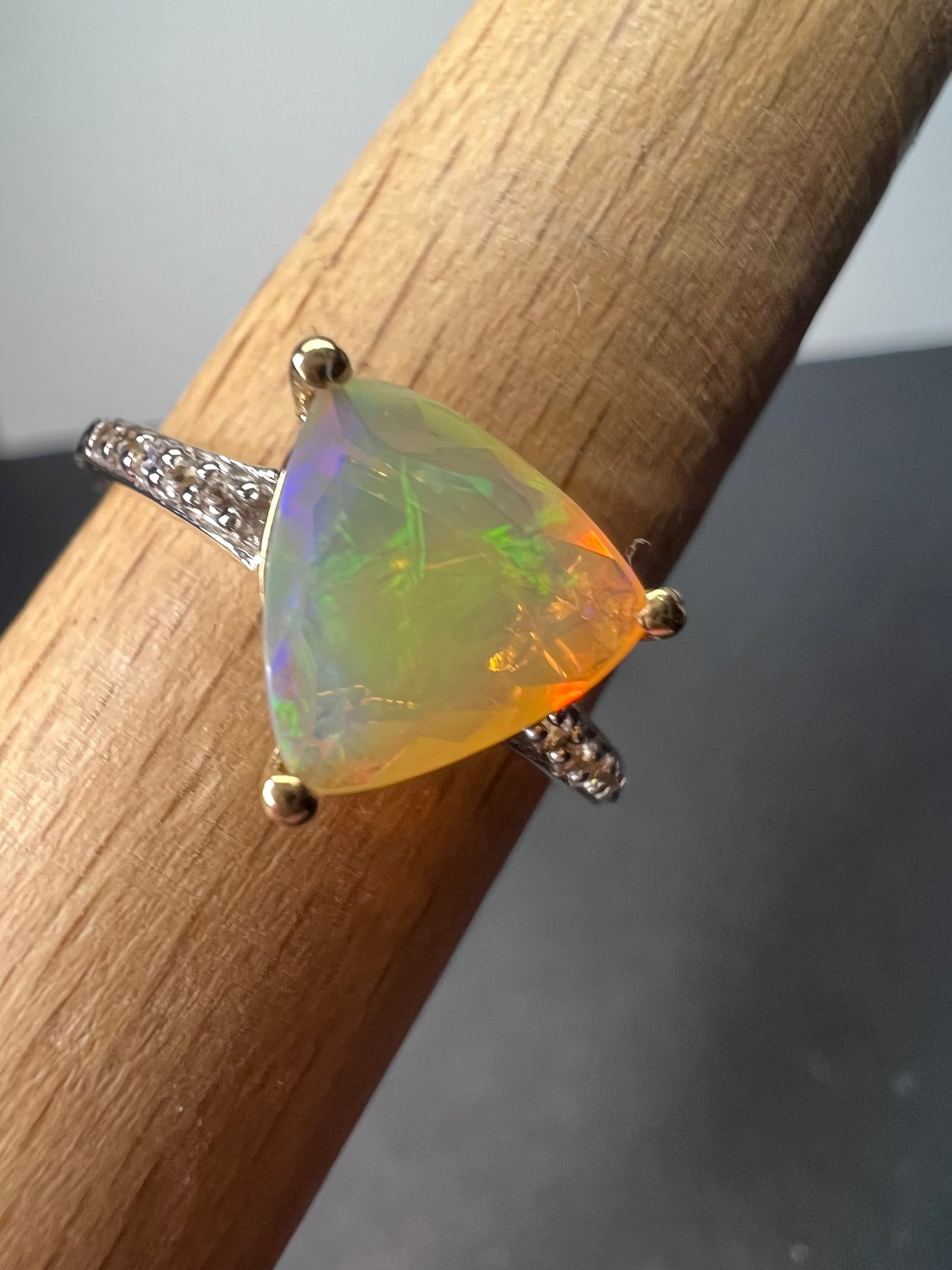 10k gold trilliant cut Ethiopian opal ring size 9