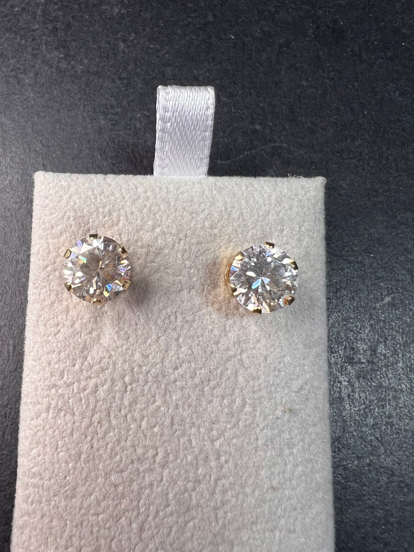 14k Yellow Gold 8.5mm CZ Stud Earrings Pre Owned With Replacement Backs