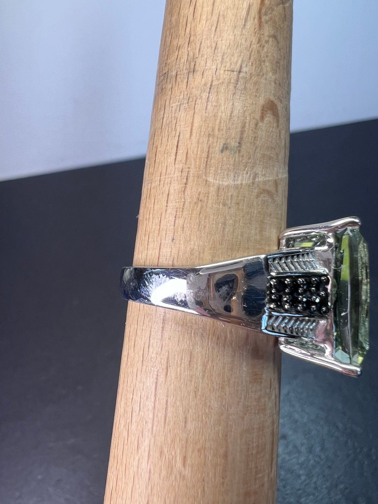 New Prasiolite and black spinel sterling silver ring size 10