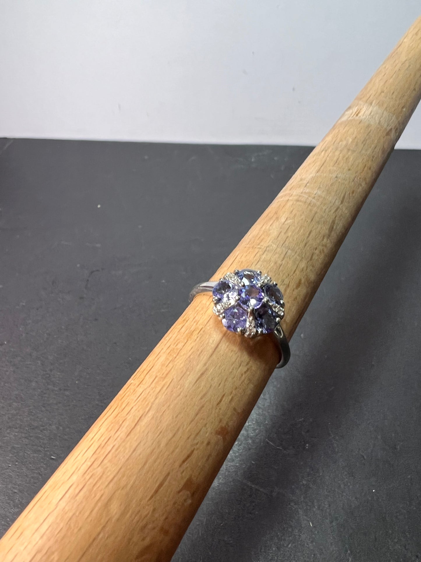 Tanzanite and zircon sterling silver ring size 9