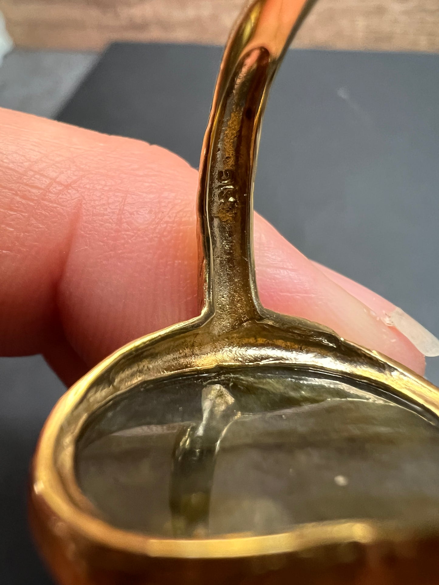 SIG Labradorite size 9 ring in gold tone