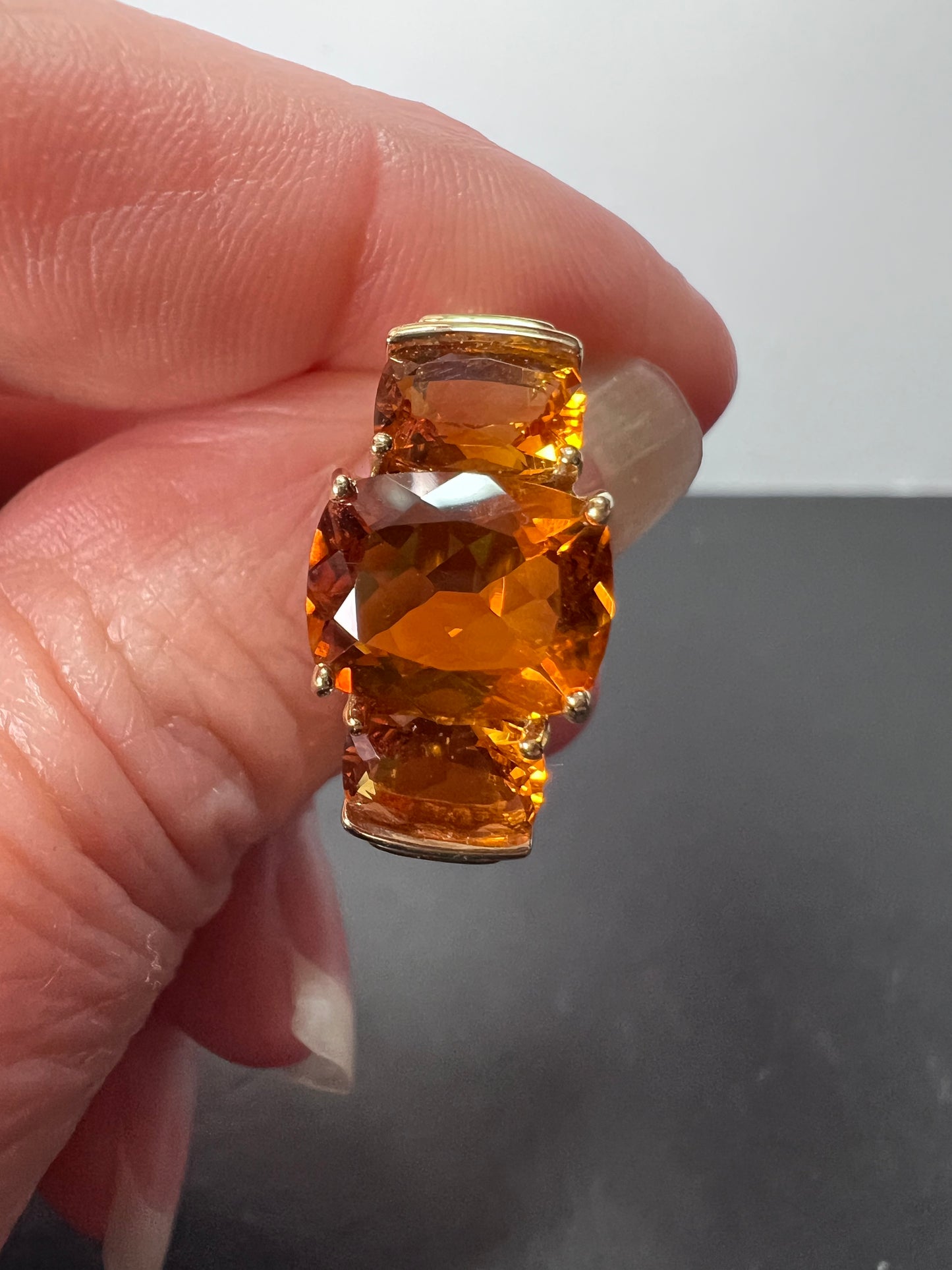 10k gold Mandarin citrine 3 stone Samuel Aaron ring size 9