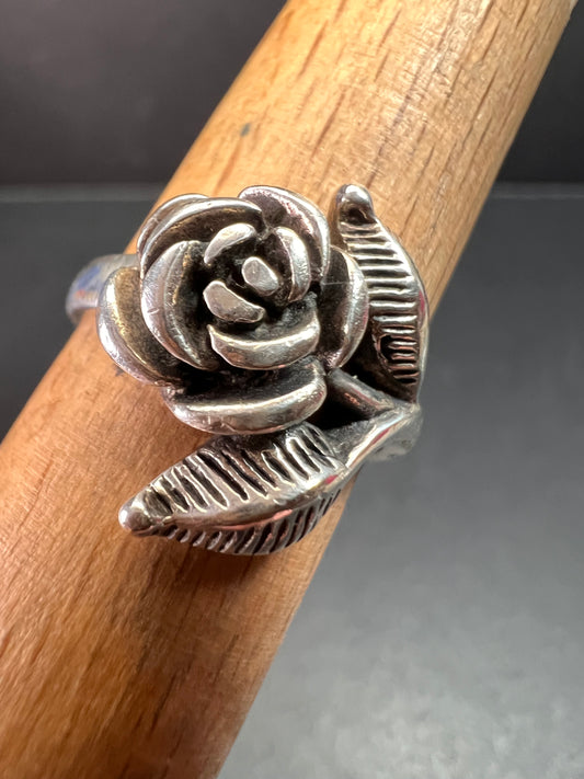 Vintage Sterling Silver Rose Flower Leaf Ring Size 7 – 925 Solid Silver Floral Design