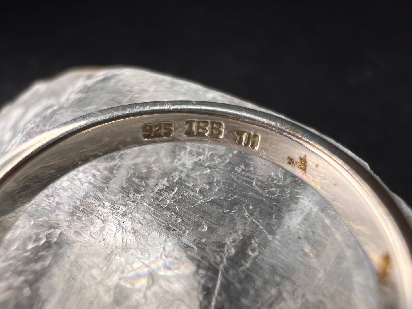 Sterling Silver LOVE Band Ring Size 7 – Stamped 925 IBB TH