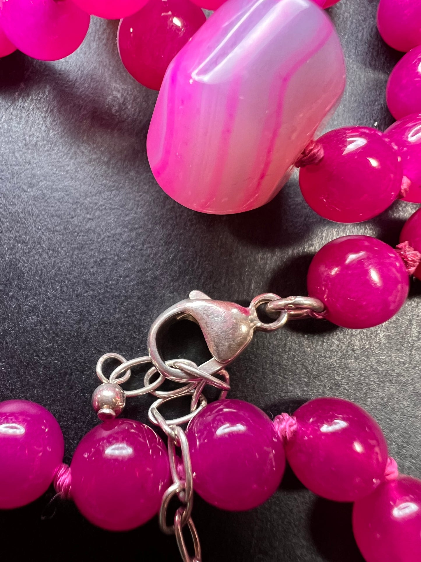 NEW Fuchsia pink dyed agate beaded necklace with sterling silver clasp