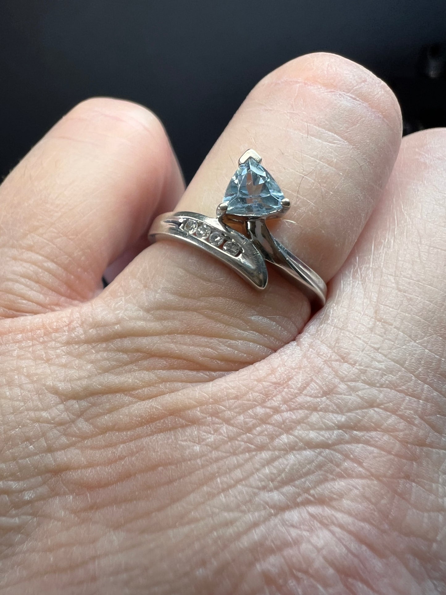 14k white gold Samuel Aaron trillion cut aquamarine and diamond ring size 6.5