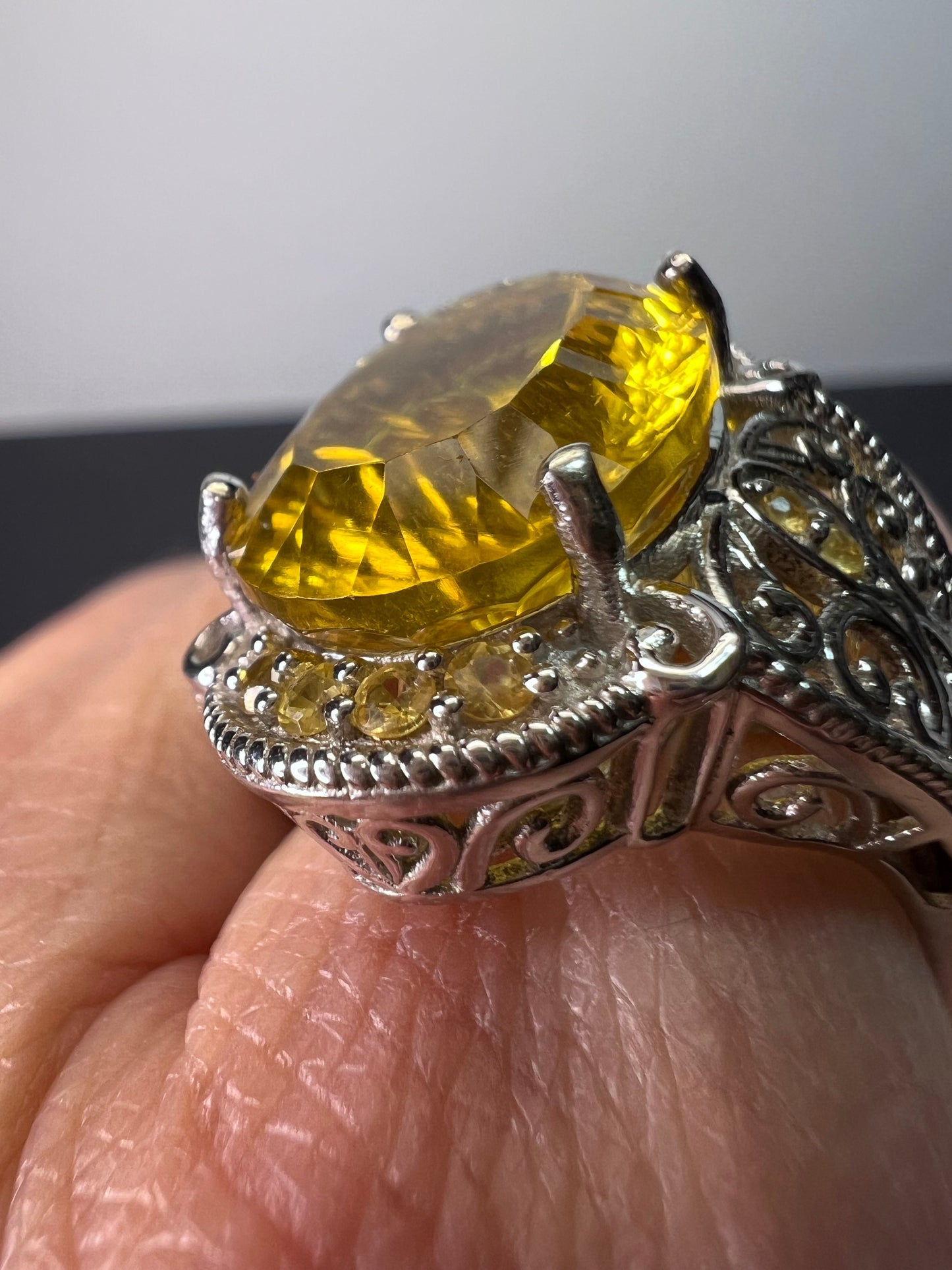 Big yellow topaz sterling silver ring size 9