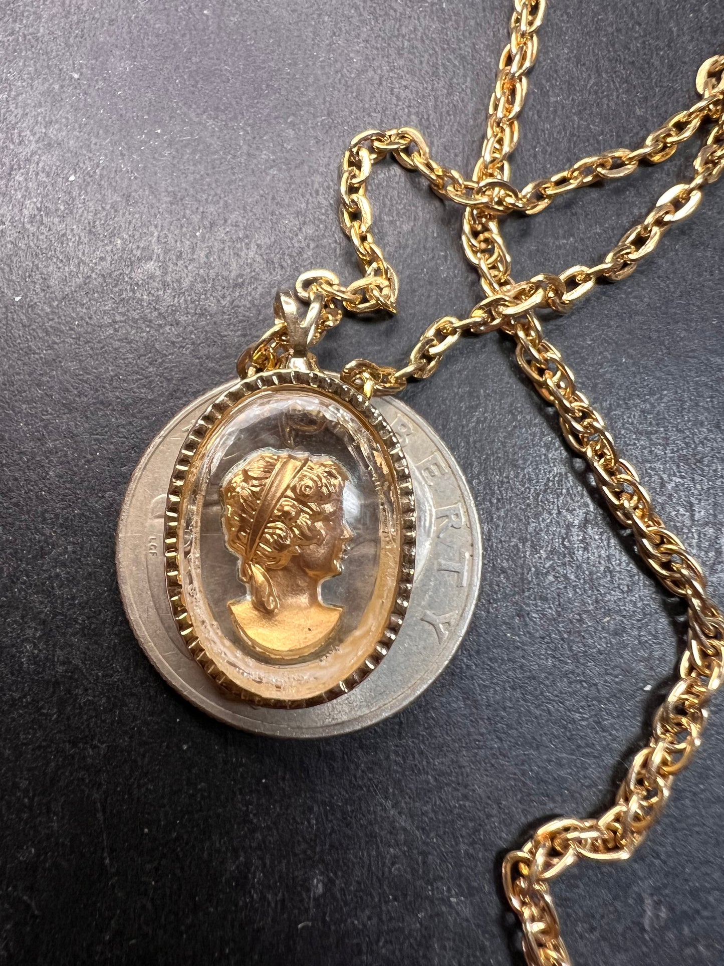 Vintage Gold Tone Roman Cameo Pendant Necklace 24 Inch Chain