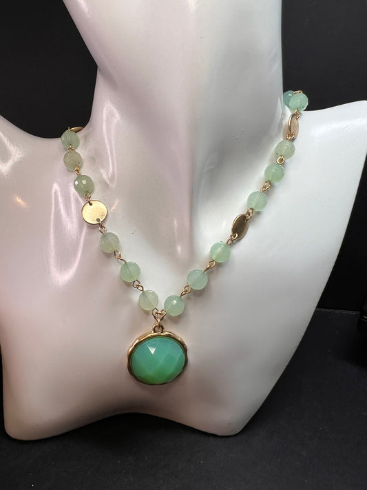 Vivi Love Green Glass Beaded Pendant Necklace Gold Tone 20in