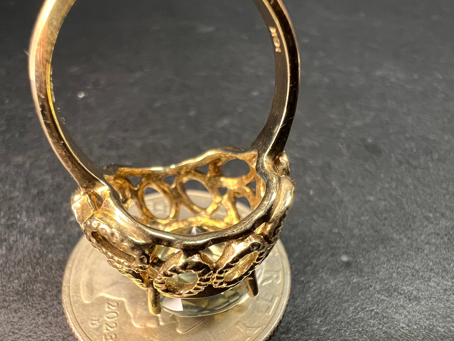 Vintage 10K Yellow Gold Prasiolite (Green Amethyst) Filigree Statement Ring Size 7