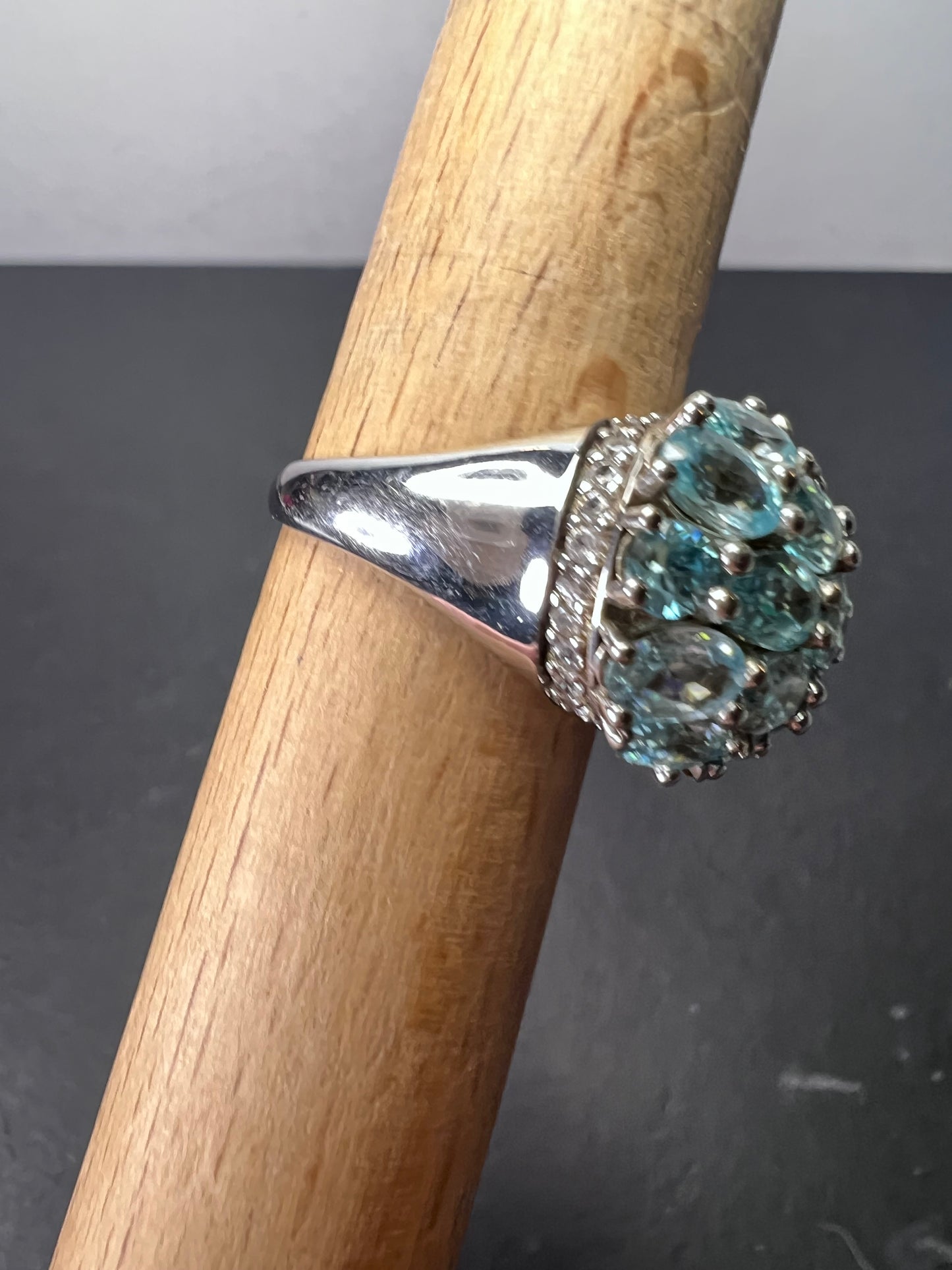 Blue topaz sterling silver cluster statement ring size 9