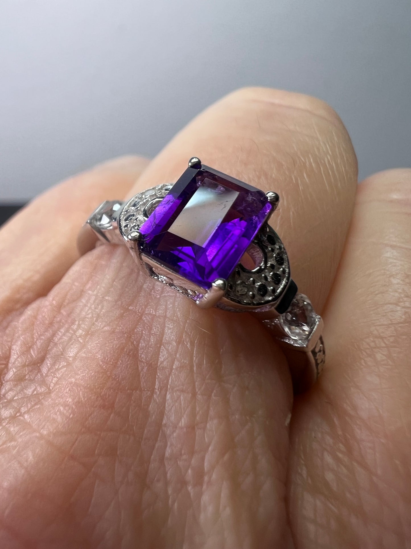 Amethyst and white topaz sterling silver ring size 9