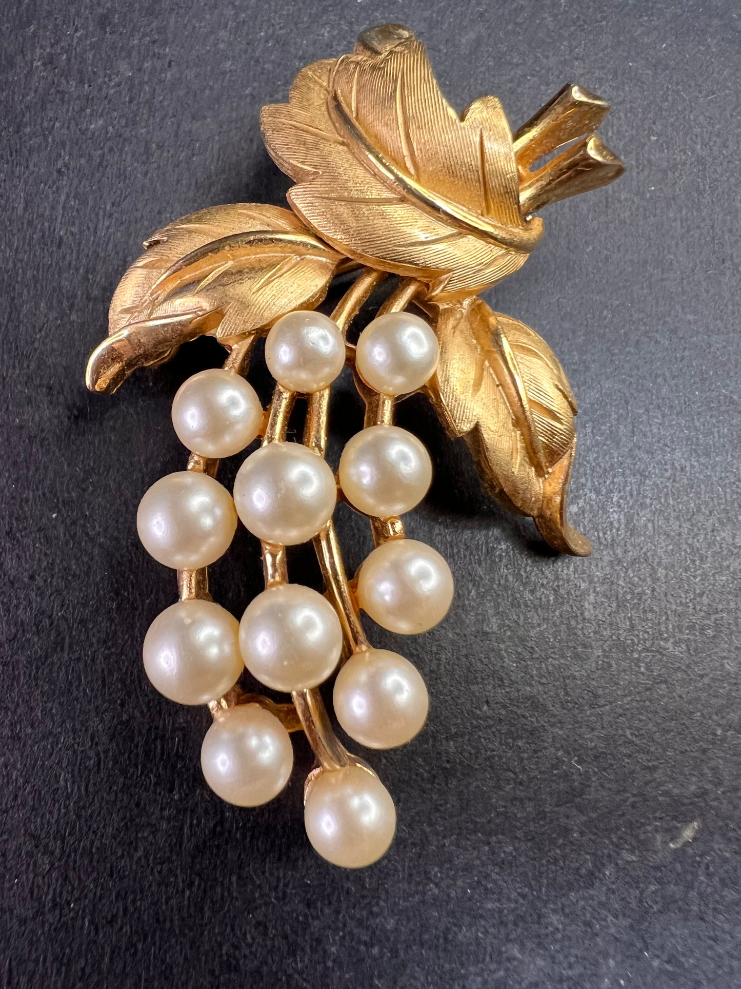 Vintage signed crown Trifari brushed goldtone pearl spray brooch