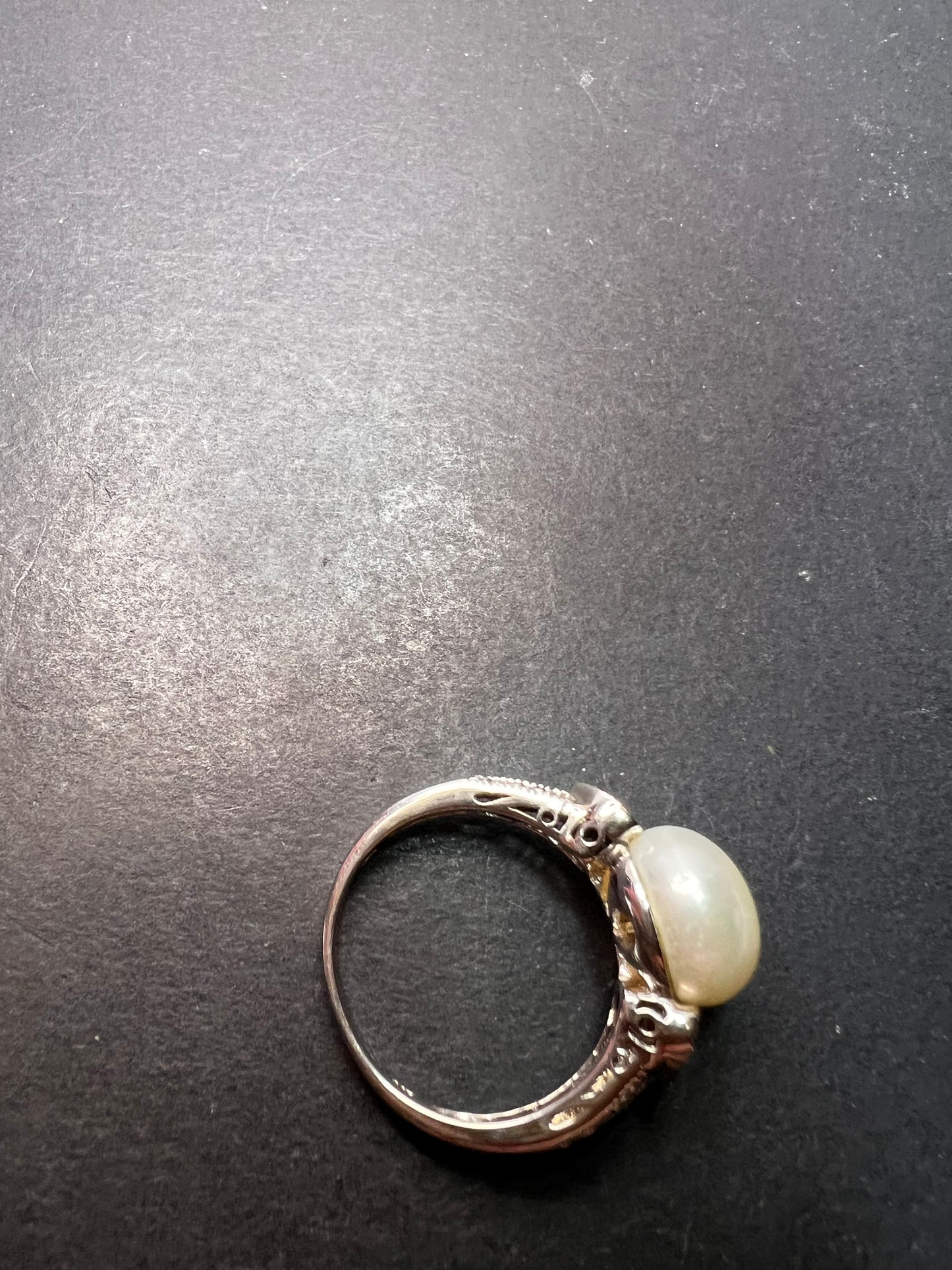 White Cultured Freshwater Pearl And White Topaz Sterling Silver Ring size 8