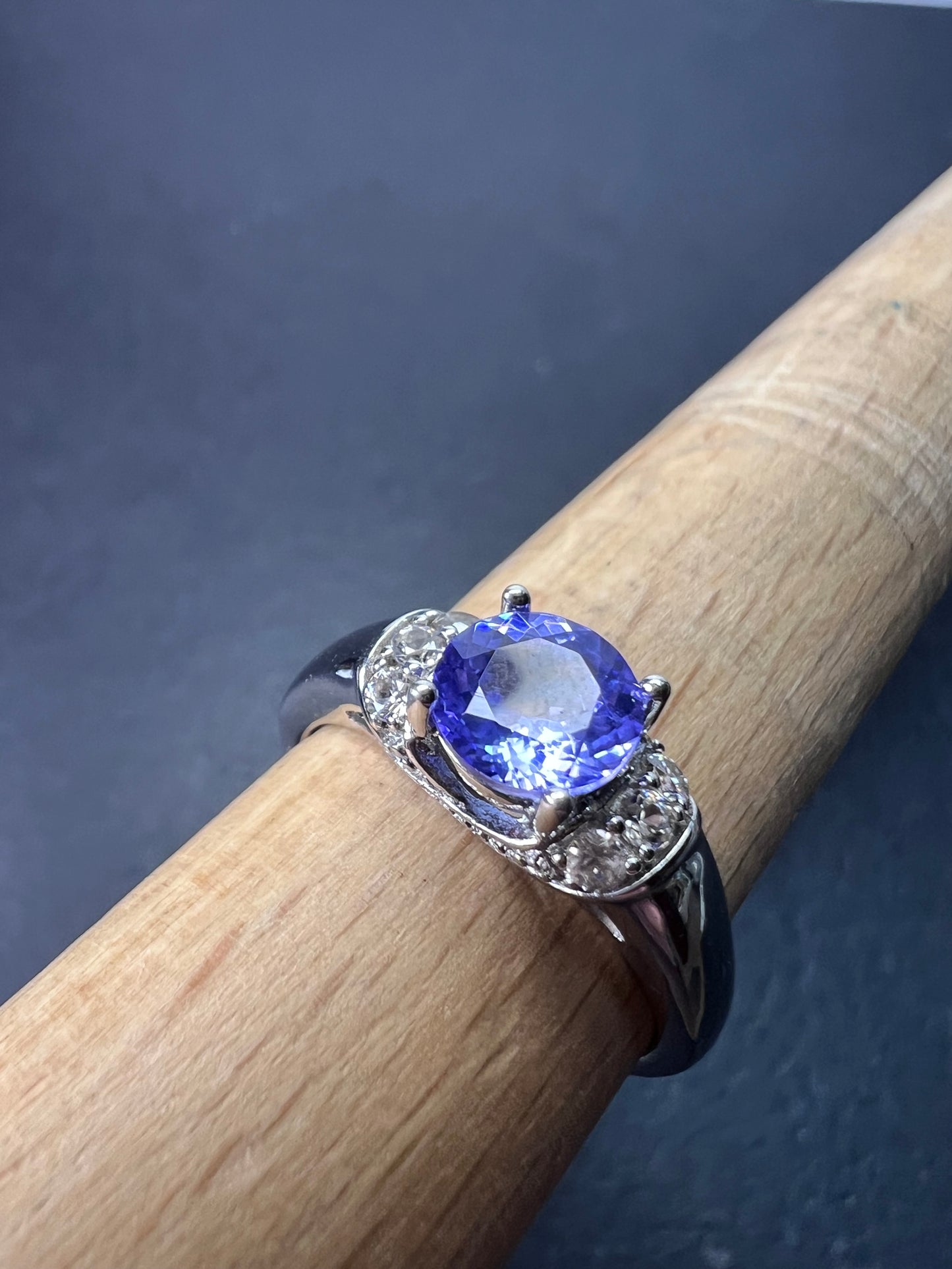 Tanzanite and white topaz sterling silver ring size 9