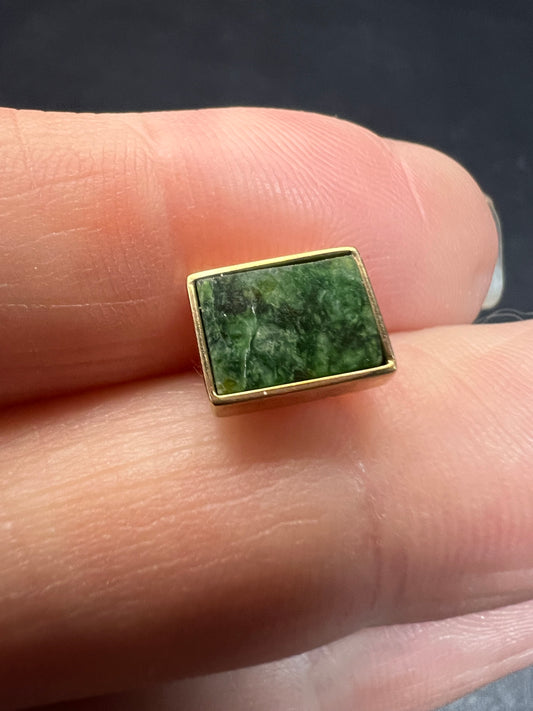 Vintage MCM La Mode Karatclad Nephrite Jade Gold Tone Rectangular Tie Tac