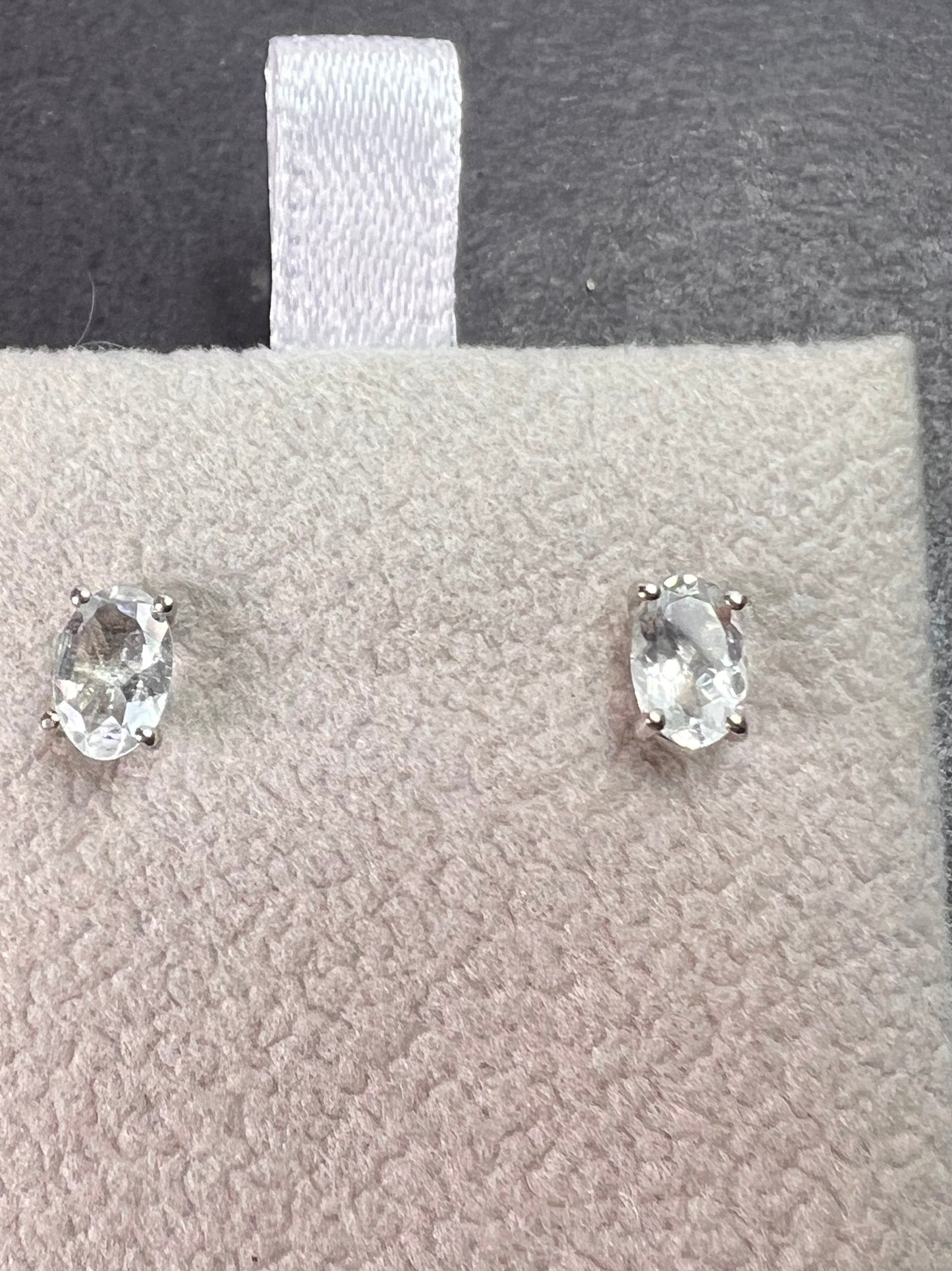 Goshenite solitaire stud earrings in platinum over sterling silver *NEW*