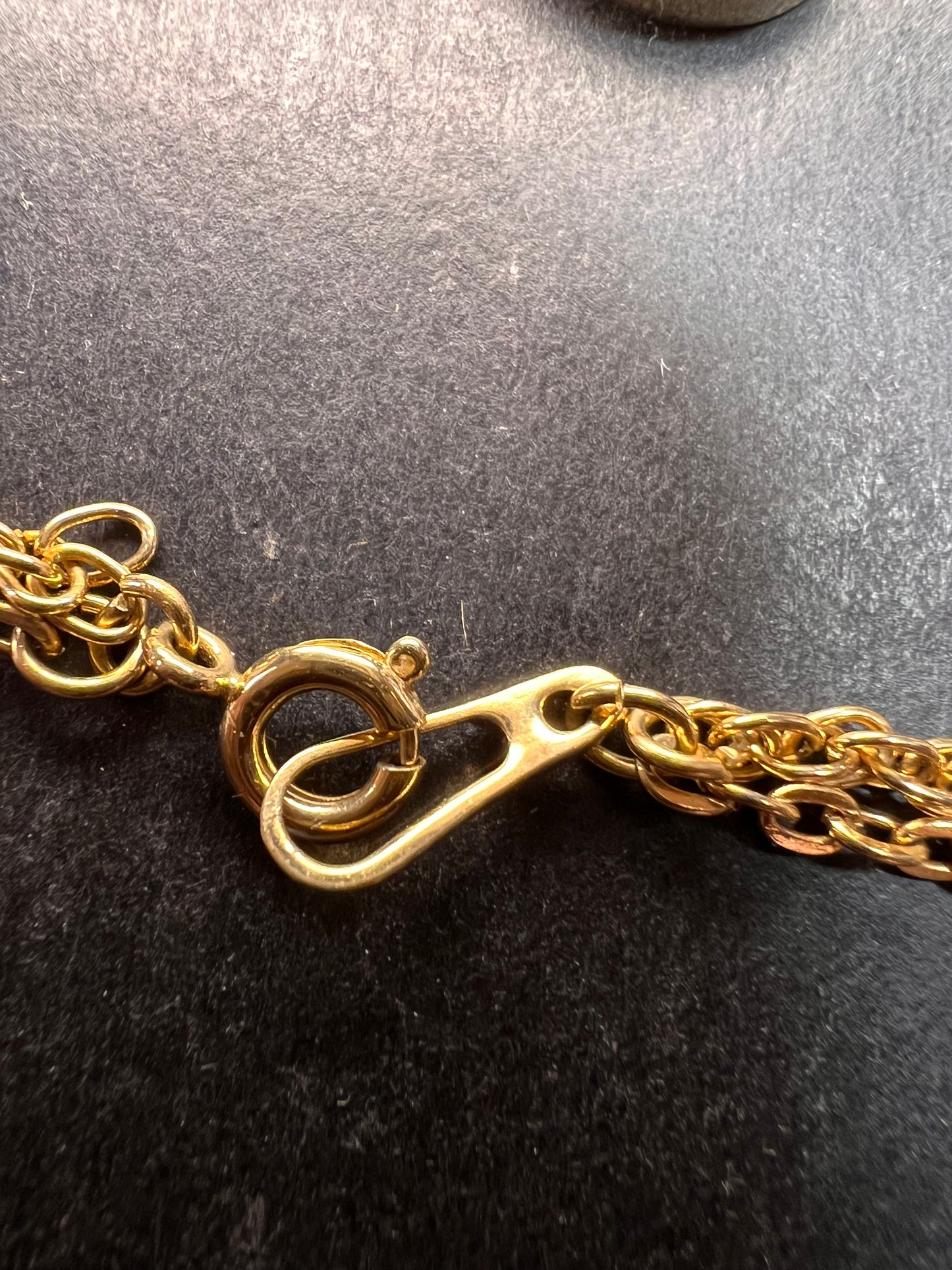 Vintage Gold Tone Roman Cameo Pendant Necklace 24 Inch Chain