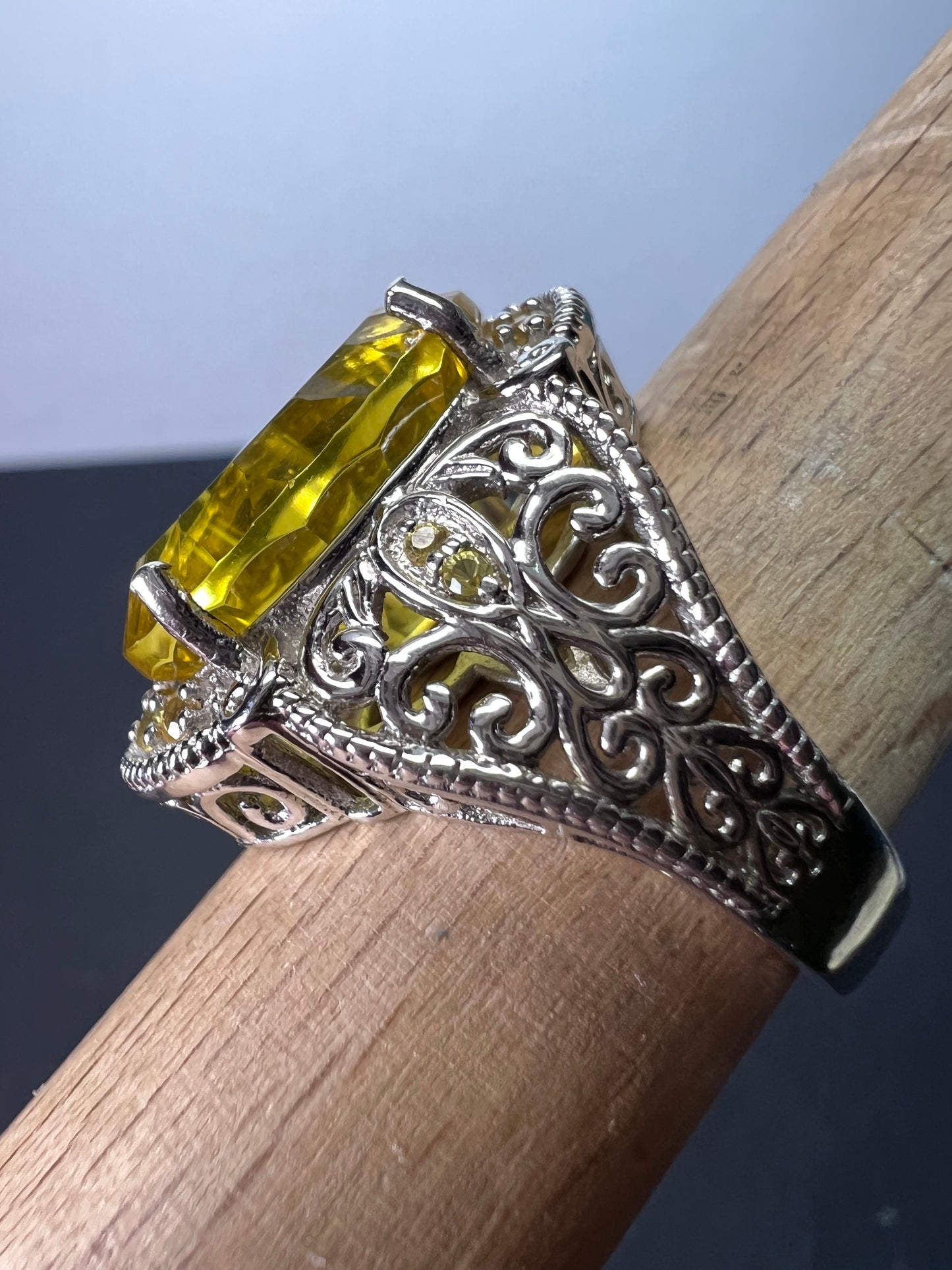 Big yellow topaz sterling silver ring size 9