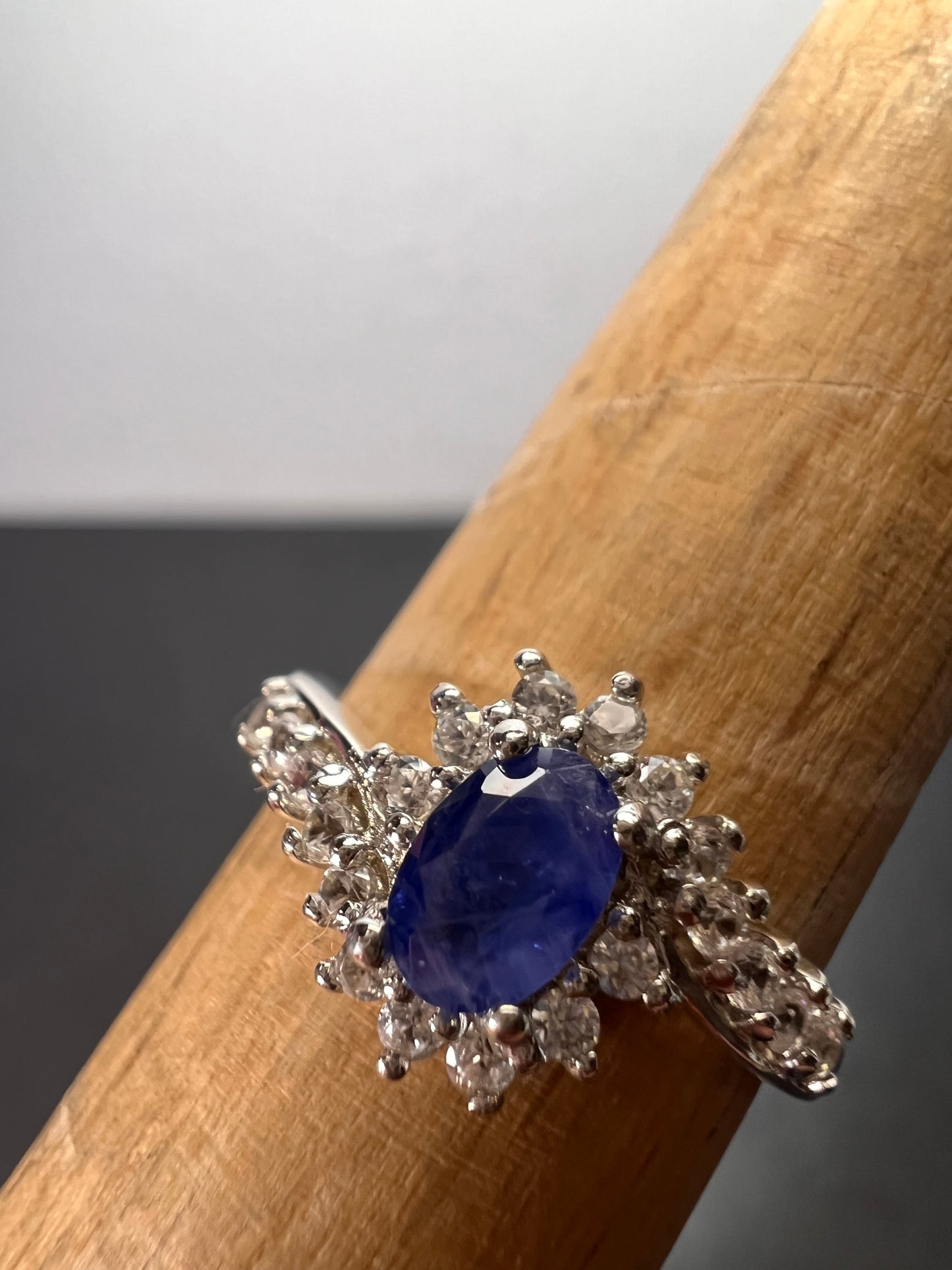 Blue sapphire and zircon ring in platinum over sterling silver size 7 *NEW*