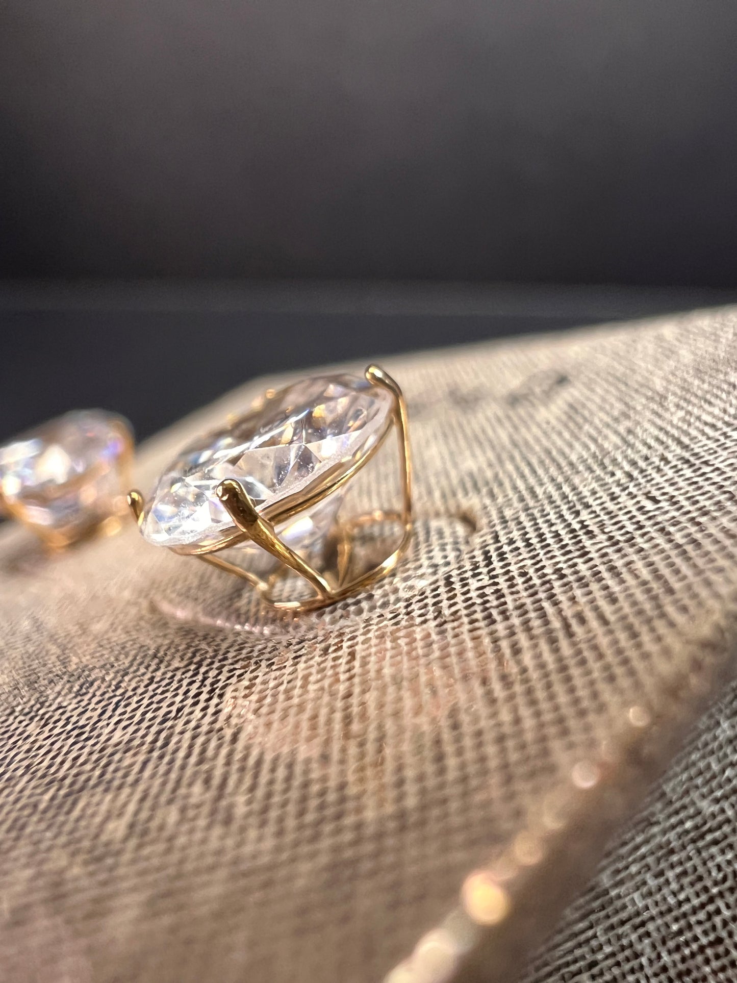 NEW 14k gold 7mm CZ stud earrings