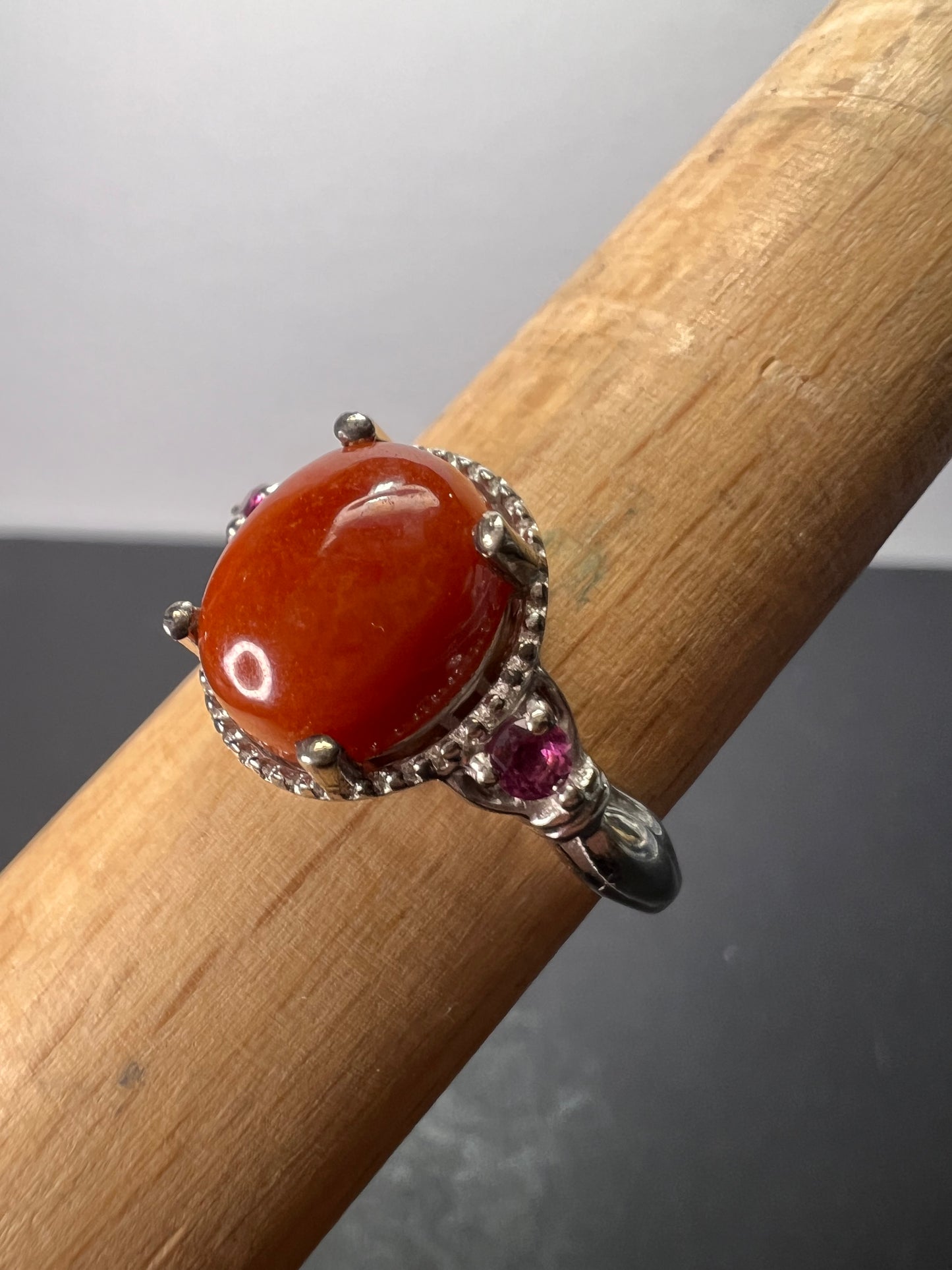 Red Jade and grape rhodolite garnet sterling silver ring size 9