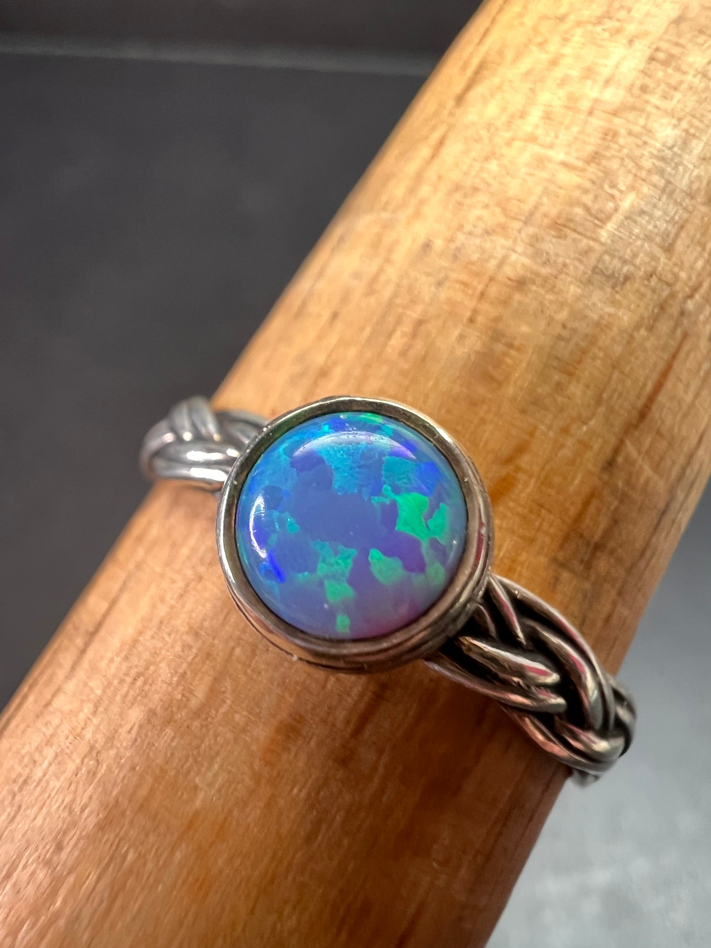 Sterling Silver Braided Band Ring with Lab Opal – Size 9