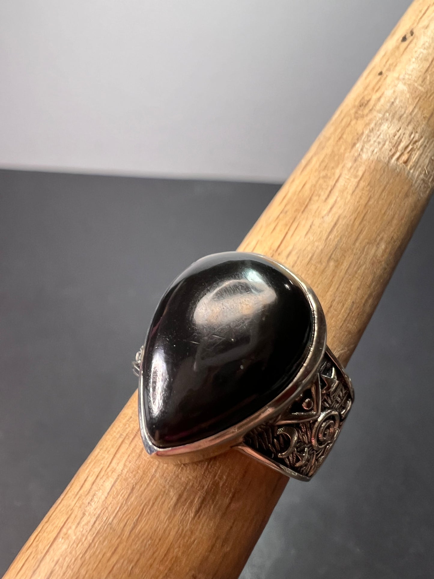 Elite shungite sterling silver teardrop ring size 7