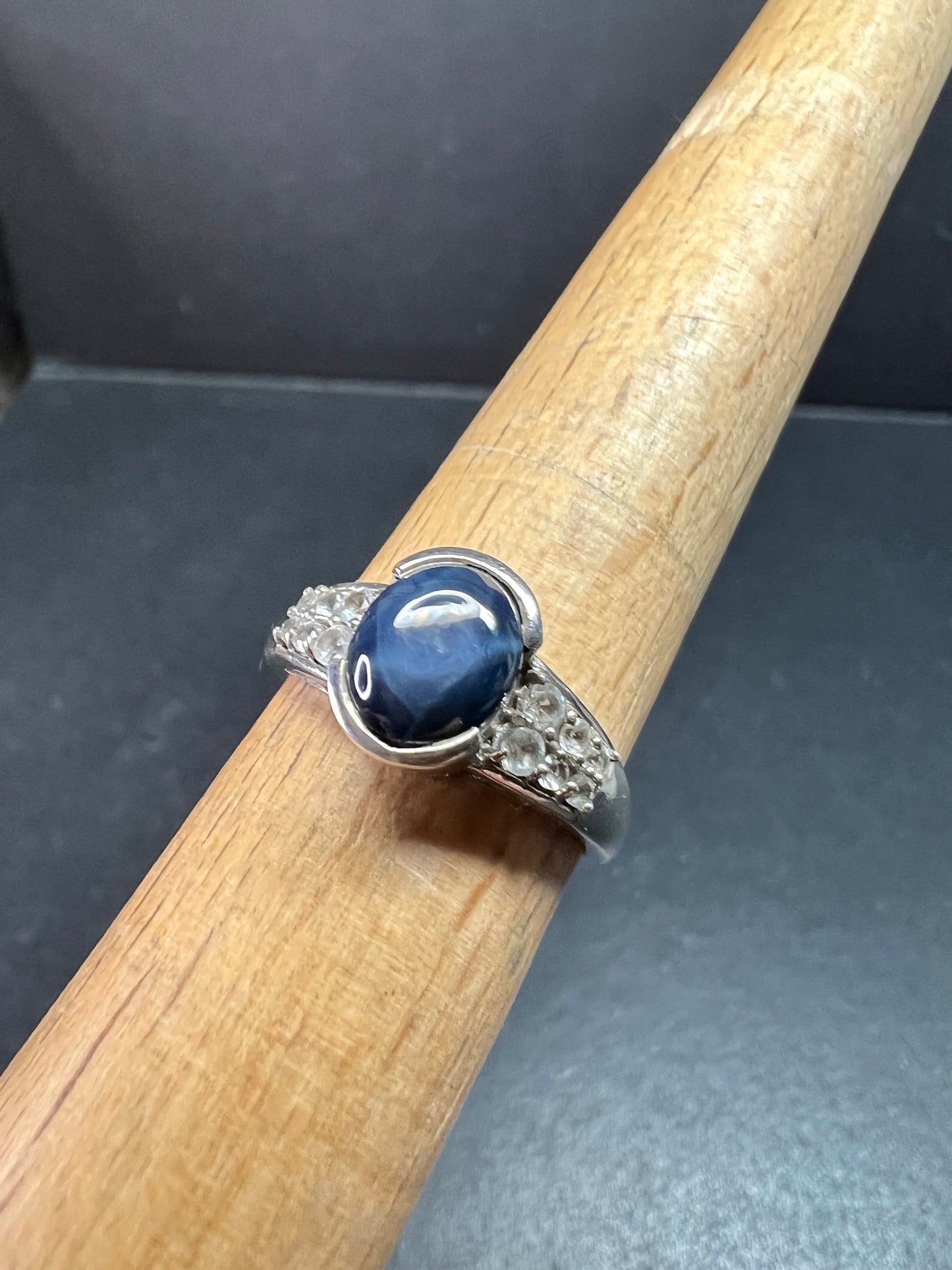 Vintage Star Sapphire & White Topaz Sterling Silver Ring 8