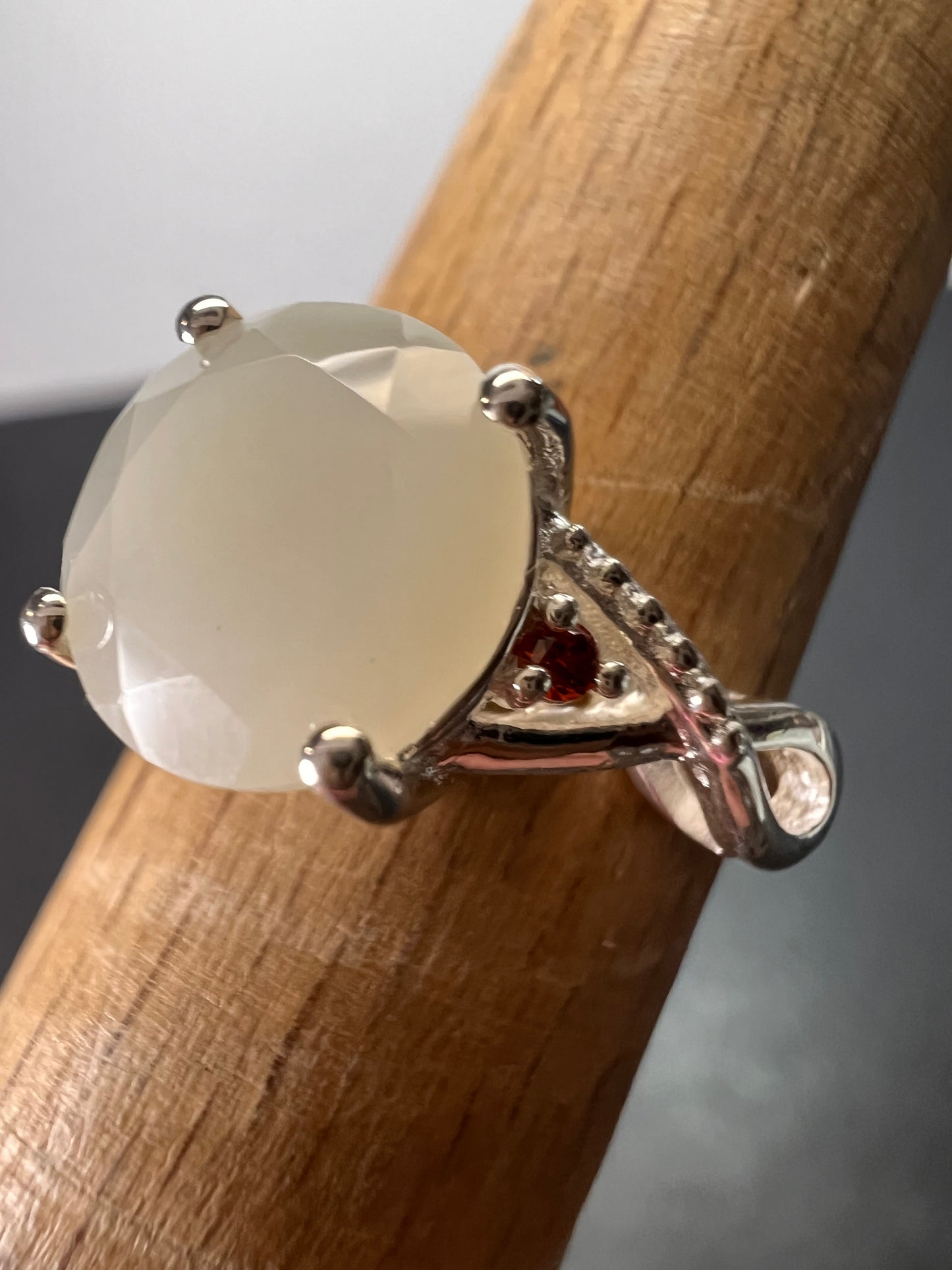 Silver moonstone ring in sterling silver size 6