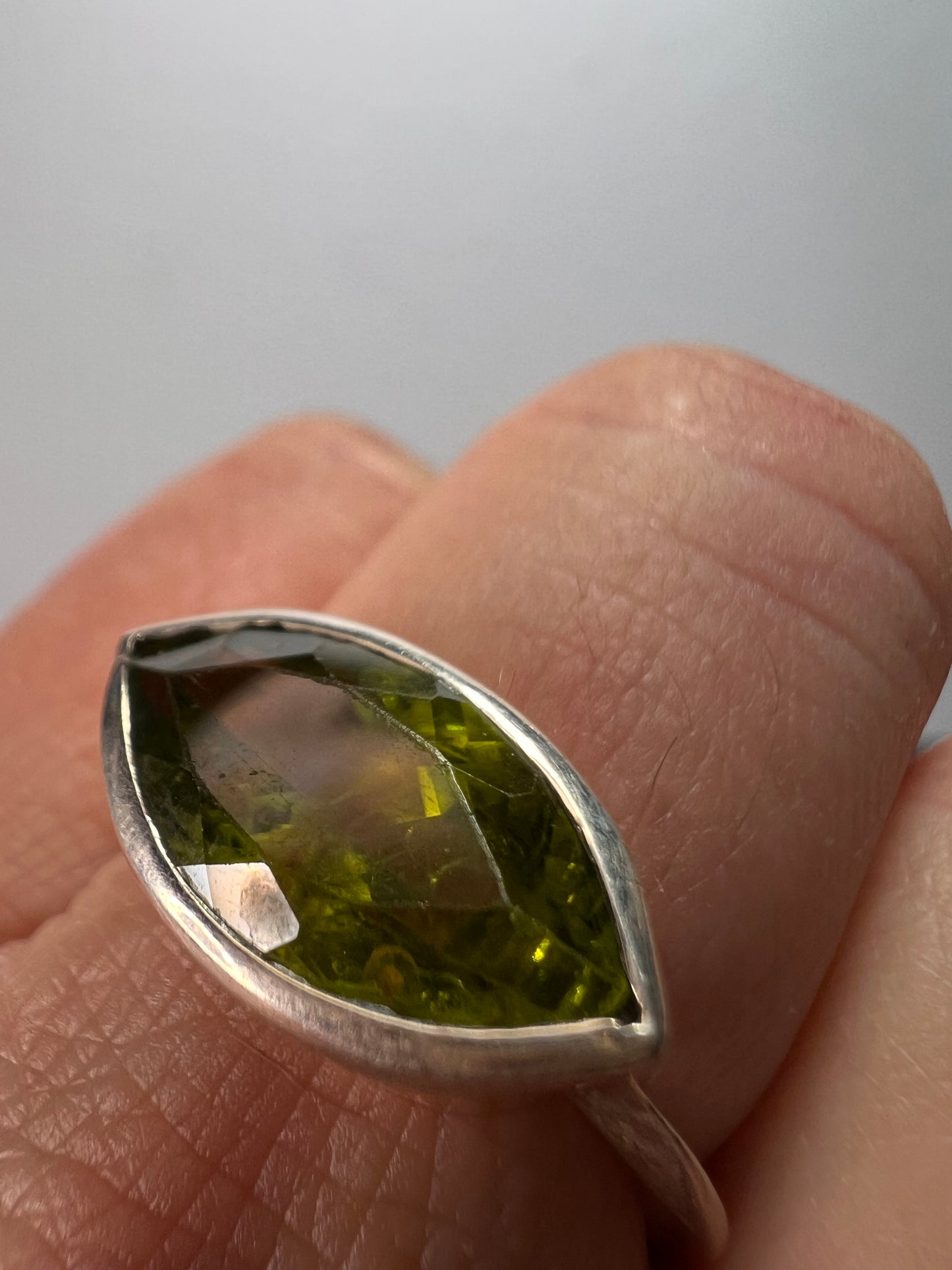 NEW peridot marquis gemstone sterling silver ring size 8.5