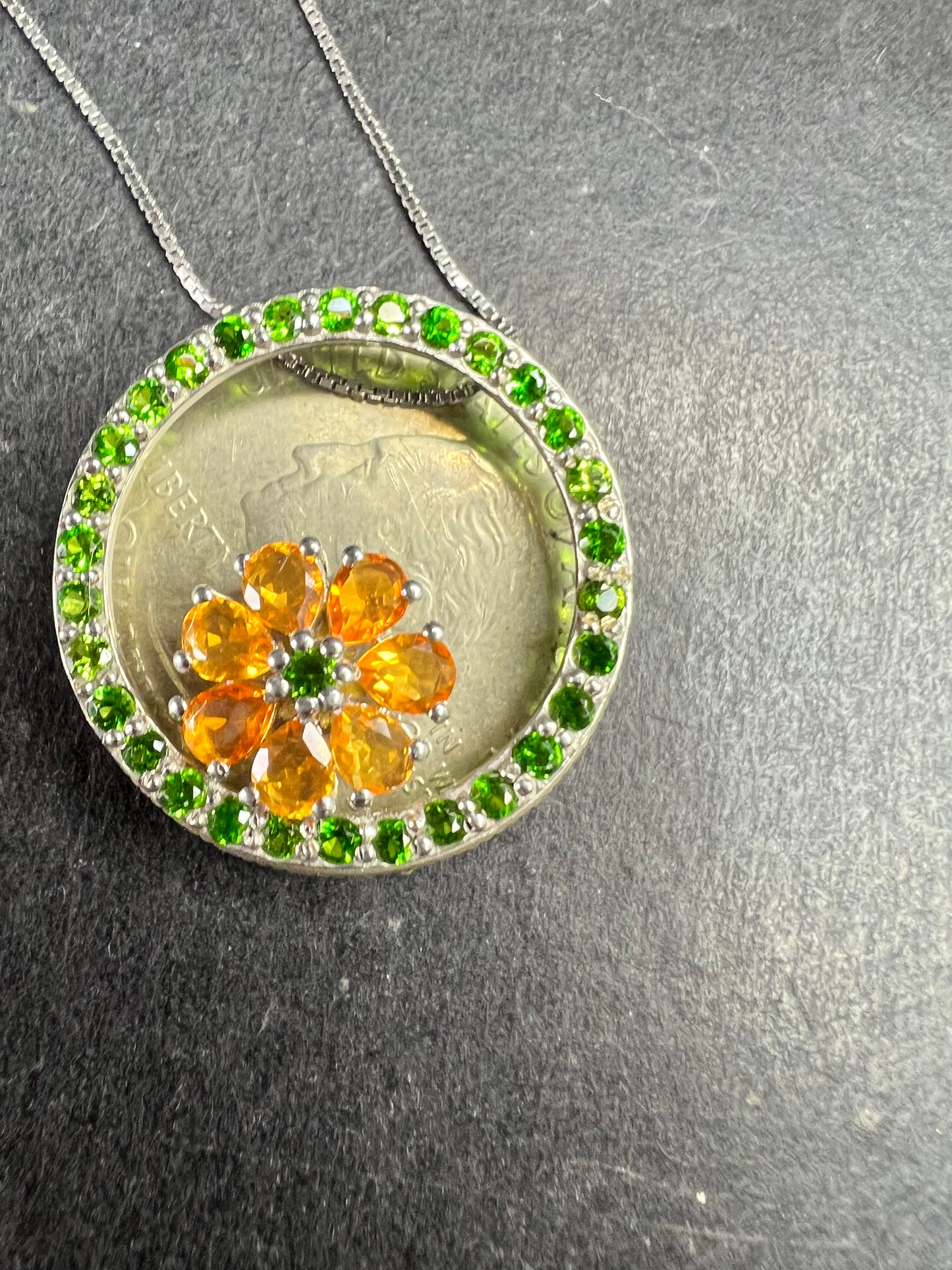 Vintage Sterling Silver Chrome Diopside & Fire Opal Circle Pendant Necklace