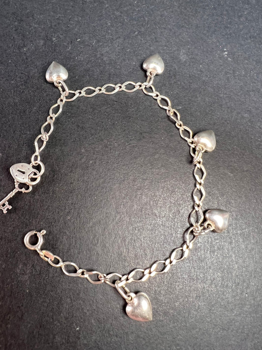 Vintage sterling silver puffy hearts lock and key charm bracelet 7.5 inch