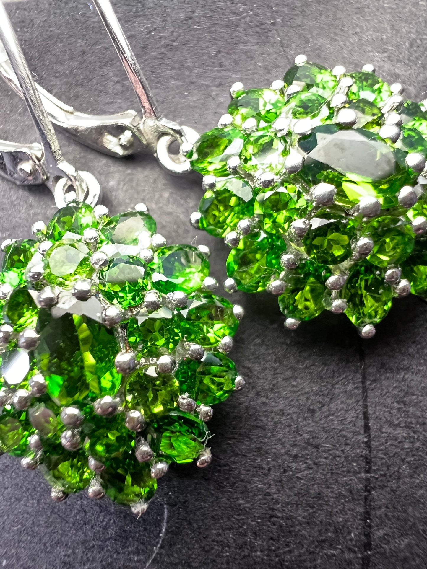 Chrome Diopside Lever Back Earrings in Platinum Over Sterling Silver 11.90 ctw