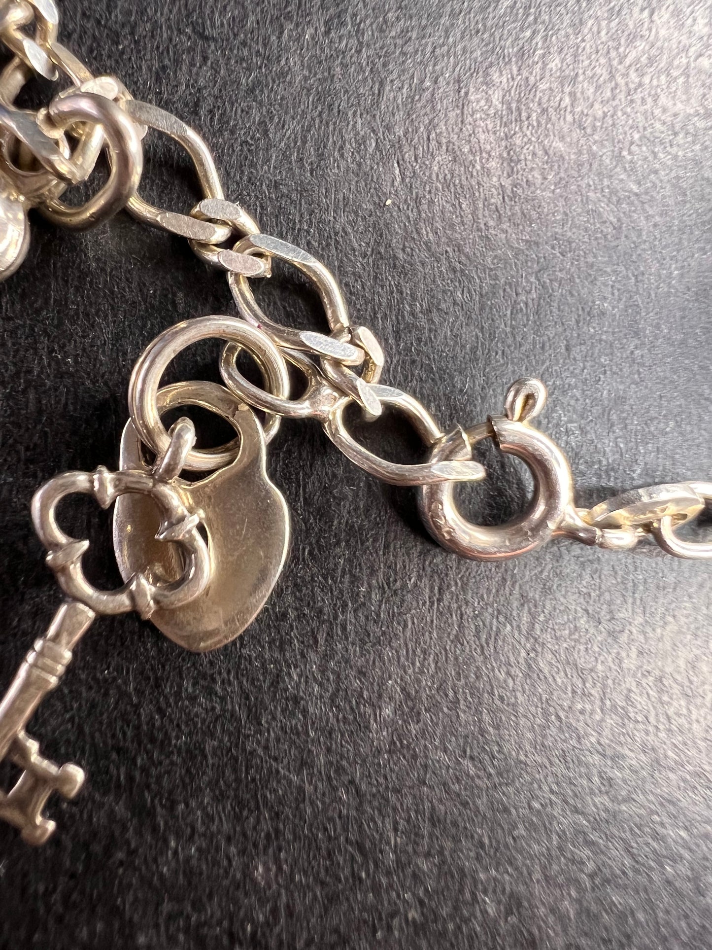 Vintage sterling silver puffy hearts lock and key charm bracelet 7.5 inch