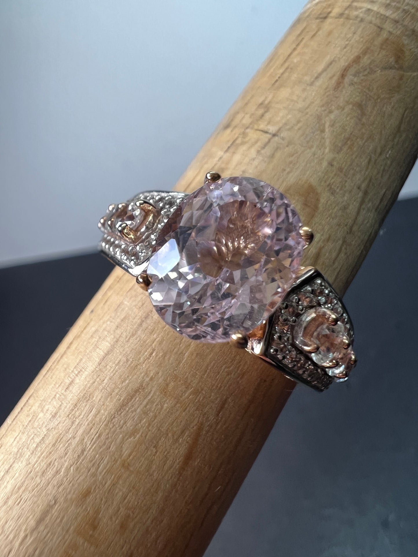 Kunzite and white topaz 18k rose gold over sterling silver ring size 9