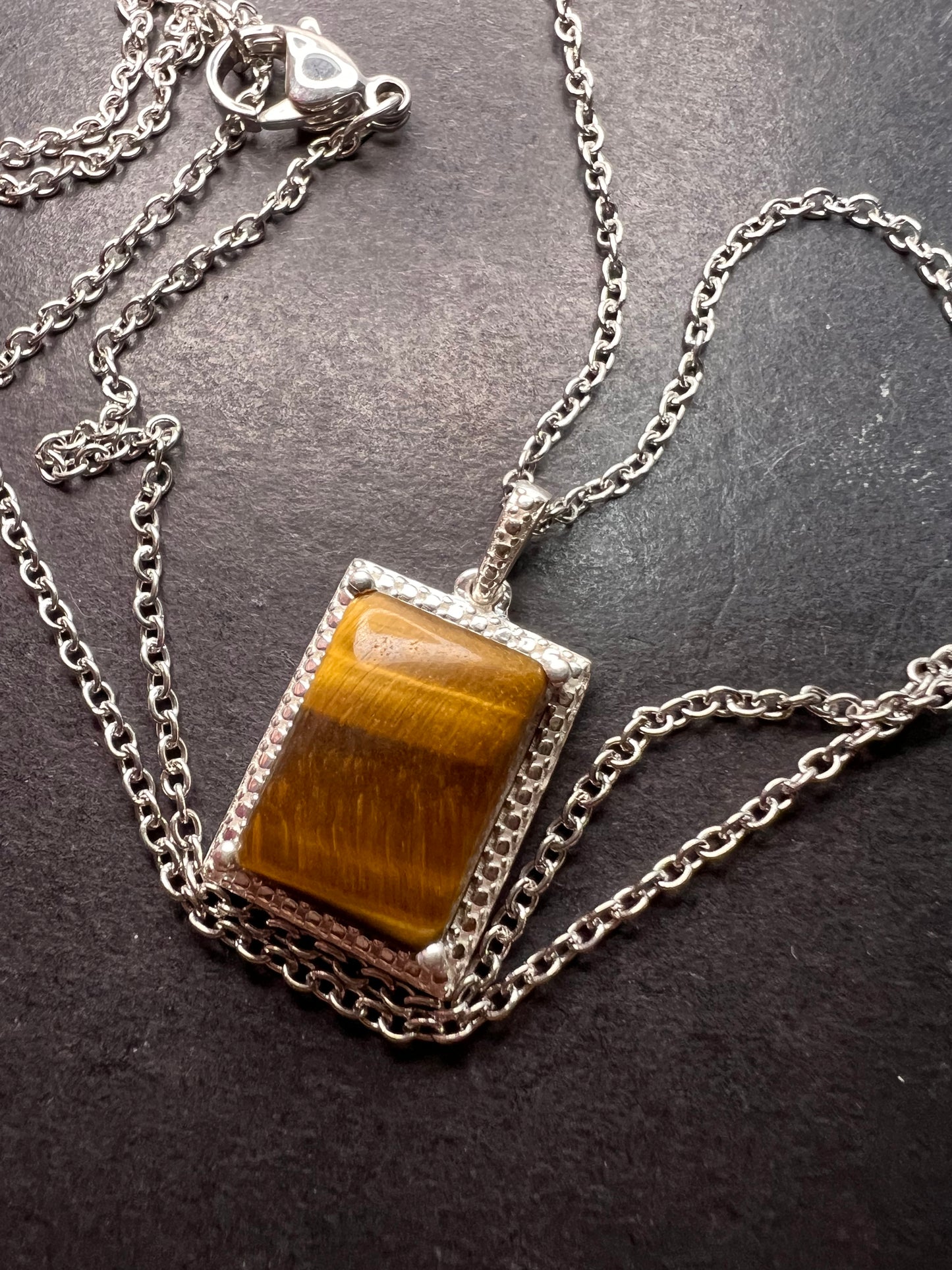 Tigers eye pendant in sterling silver with stainless steel 20 inch chain *NEW*