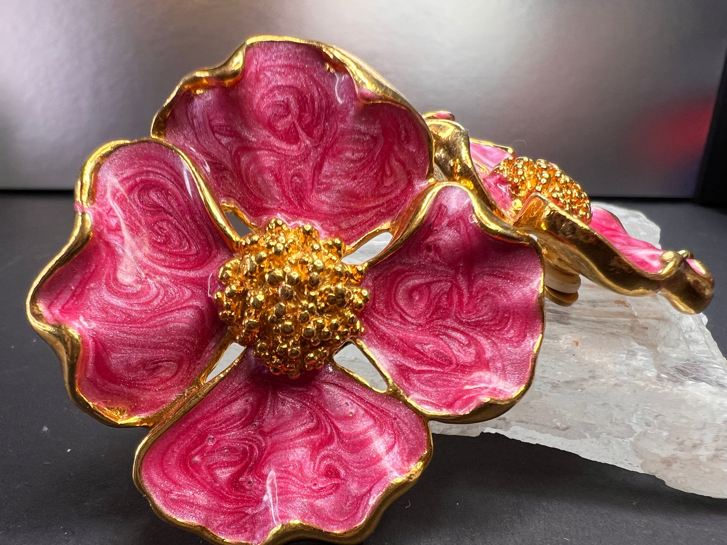 Vintage Avon Pink Dogwood Clip On Earrings Gold Tone Enamel Floral