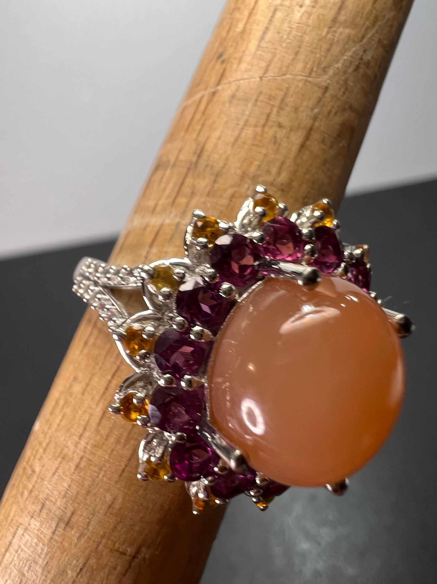 Peach moonstone and raspberry rhodolite garnet sunburst ring in platinum over sterling silver size 7 *NEW*