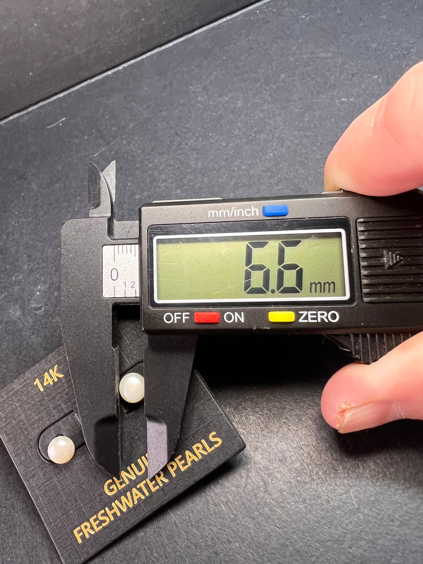 NEW 14k gold freshwater pearl stud earrings 6mm