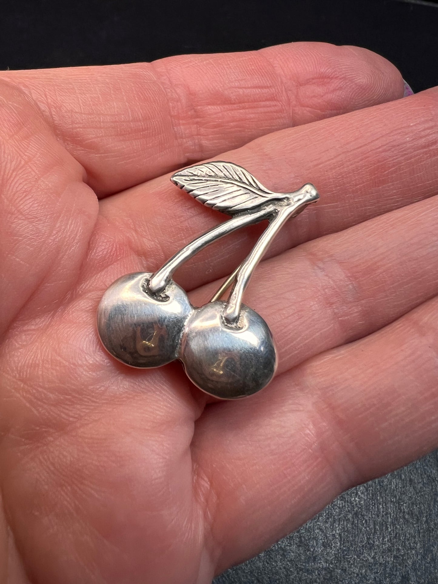 Vintage 80’s sterling silver cherries brooch pin