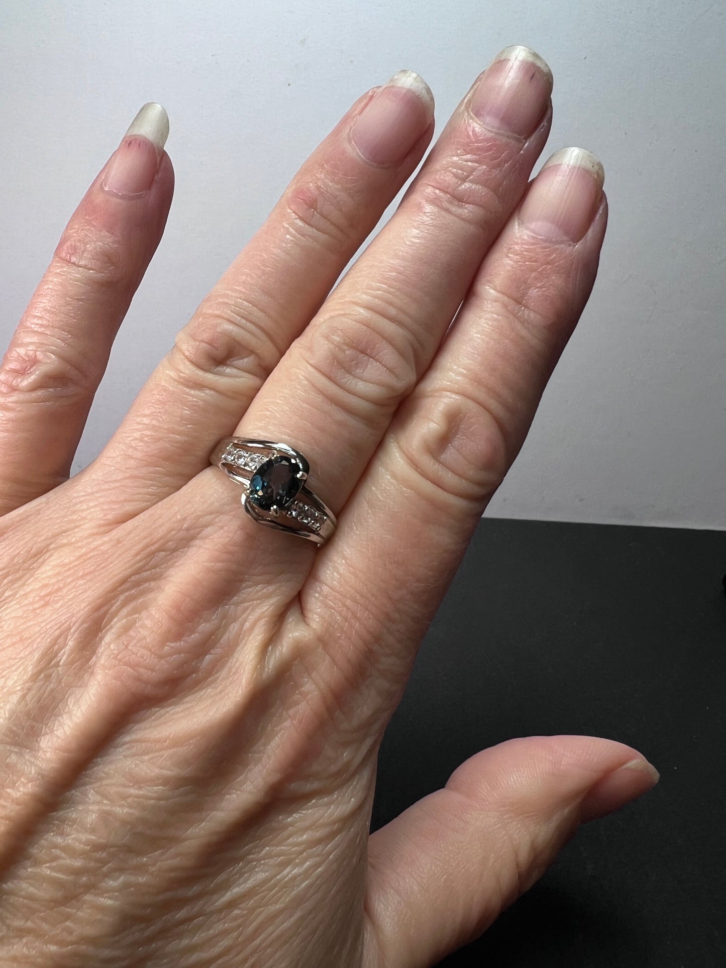 Blue spinel and white topaz sterling silver ring size 9