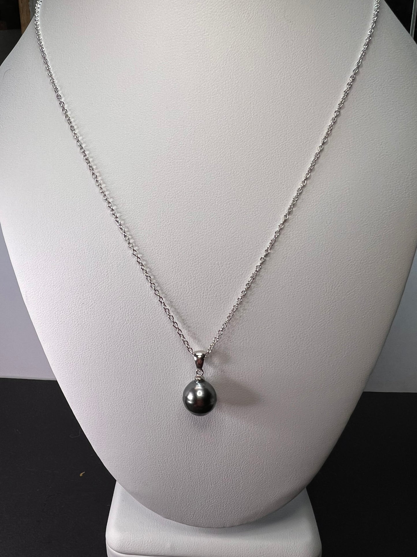 Cultured Tahitian Pearl Rhodium Over Sterling Silver Pendant With 18 Inch Chain